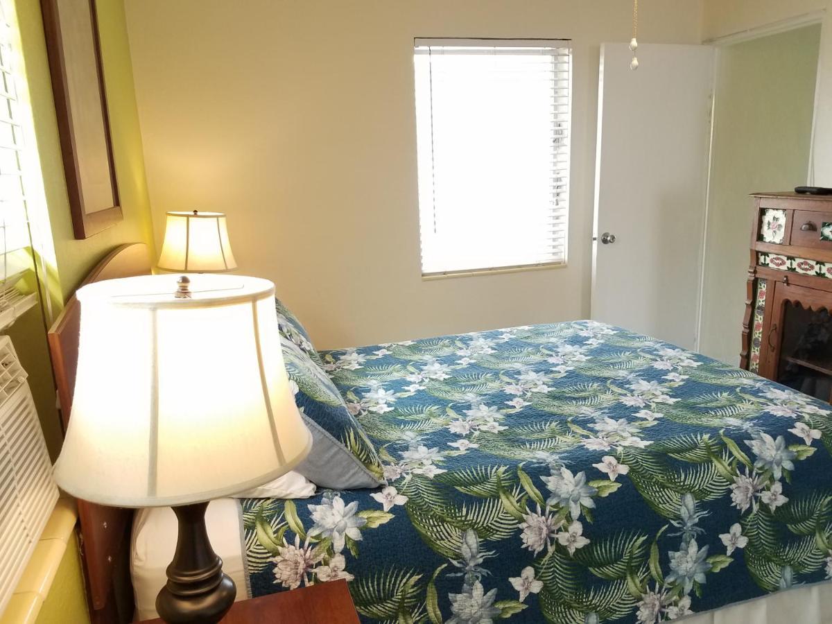 Alexander Palms Court - No Hidden Resort Fees! Key West Exterior photo