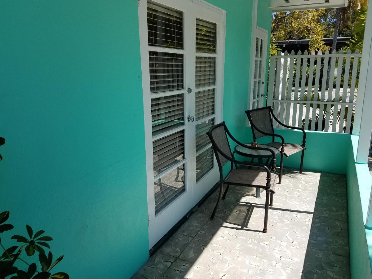 Alexander Palms Court - No Hidden Resort Fees! Key West Exterior photo
