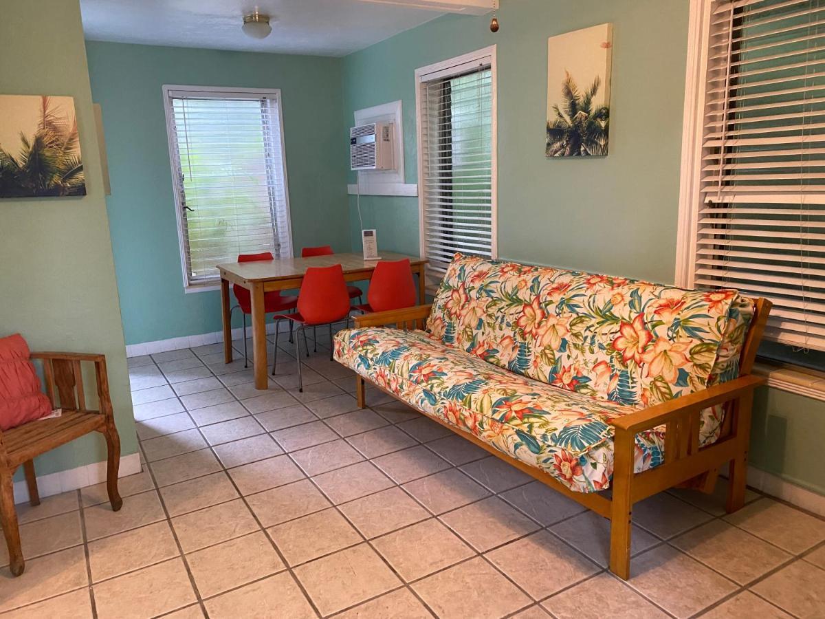 Alexander Palms Court - No Hidden Resort Fees! Key West Exterior photo